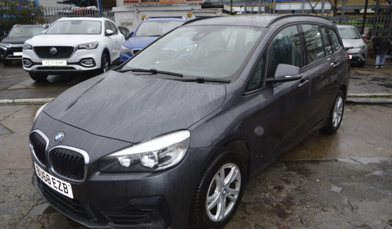 BMW 2 SERIES 218i SE 5dr Step PETROL 2018 AUTO ONE OWNER SAT NAV 7 SEATS ULEZ full