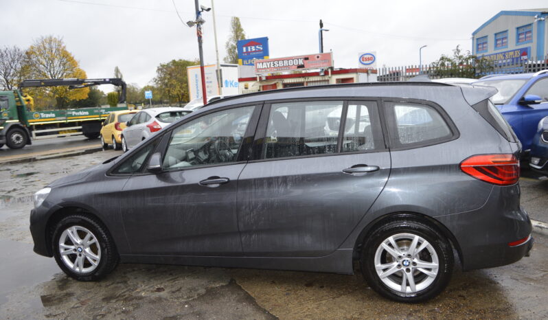 BMW 2 SERIES 218i SE 5dr Step PETROL 2018 AUTO ONE OWNER SAT NAV 7 SEATS ULEZ full